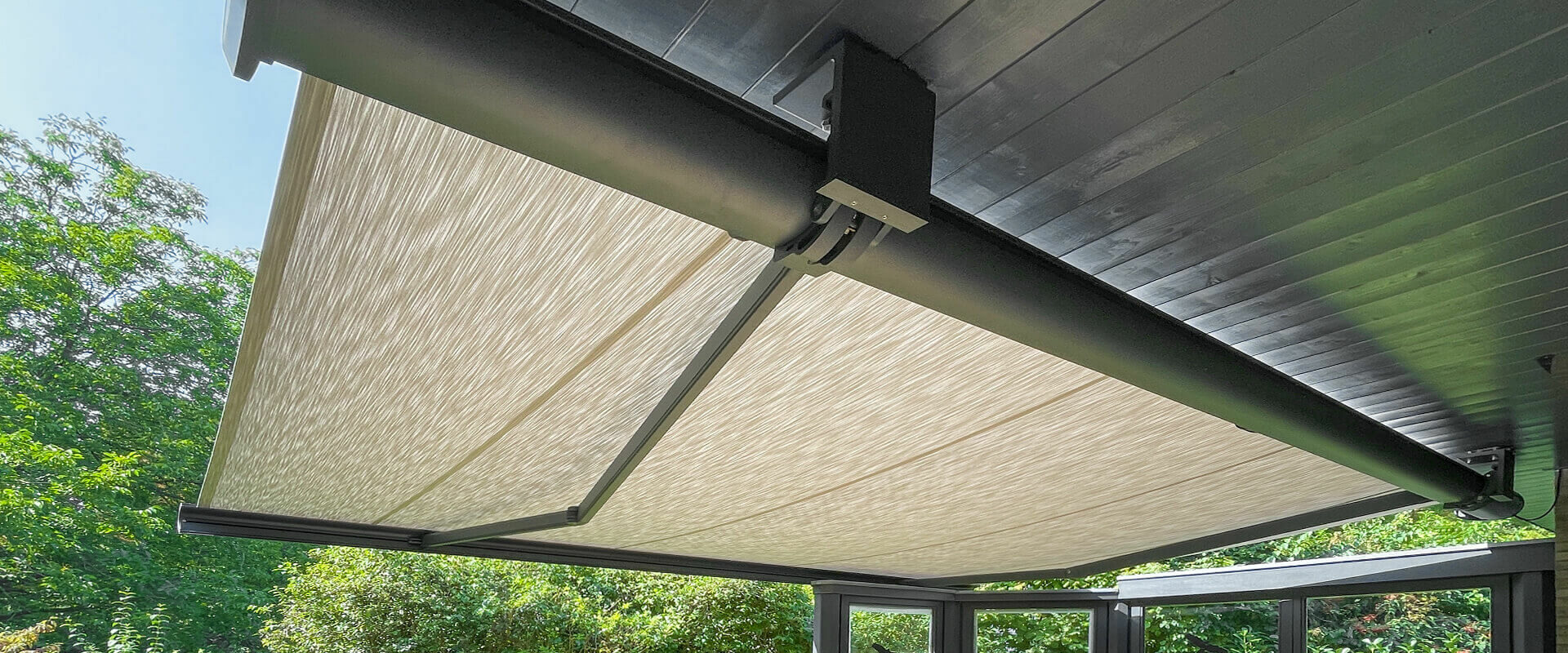 Langweilig war Gestern - Die schattenspendenden Design-Markisen von HG RaumDesign sind vielseitige Hingucker