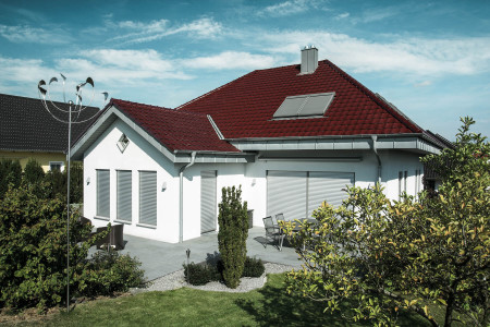Rollladen-Terrasse-Landhaus-Roma-Sonnenschutz-HG-Raumdesign