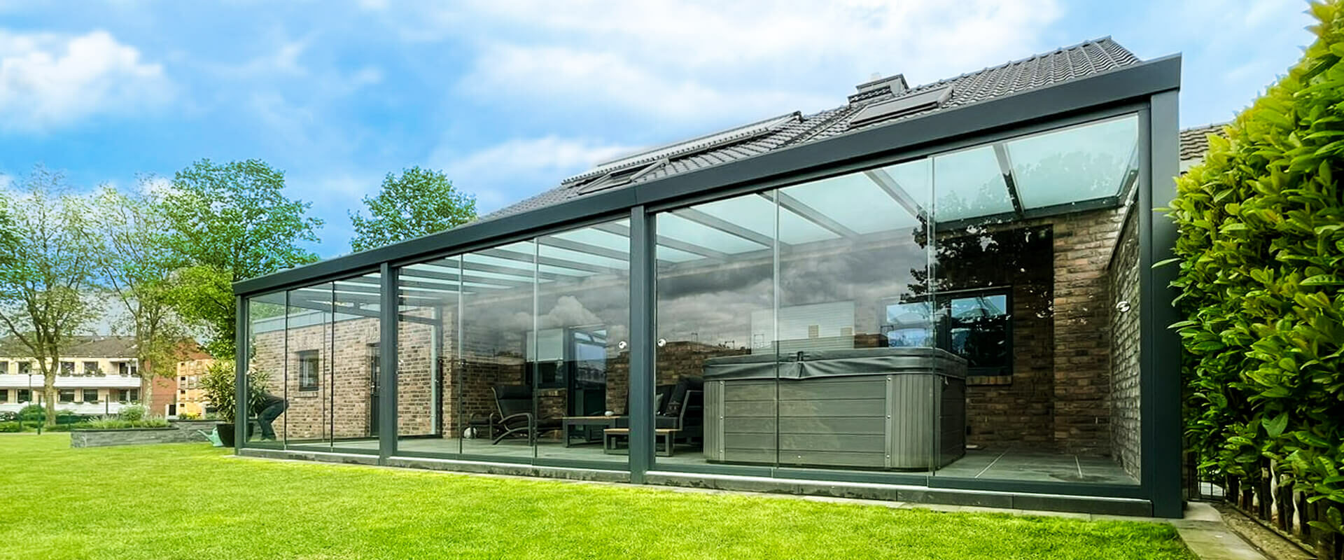 Hochwertige Terrassenüberdachungen aus Aluminium - Beraten, vermessen, geplant und montiert von HG RaumDesign